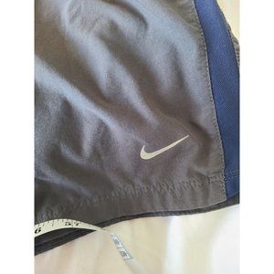 Nike Dri-Fit Size Medium Jogger Shorts, Men's size M. Dark Gray with stripes